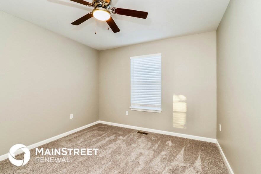 Building Photo - 2067 Paddle Wheel Dr