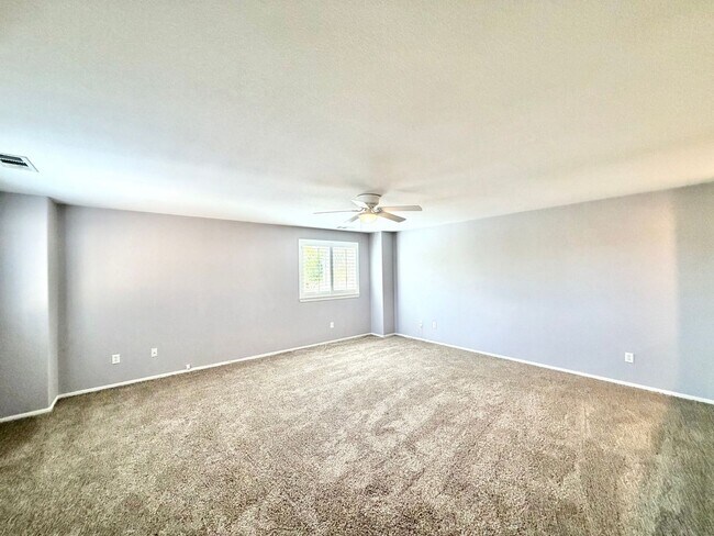 Building Photo - 46383 Vianne Ct