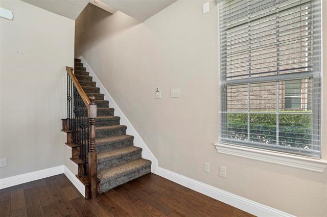 Building Photo - 4413 Riverview Dr