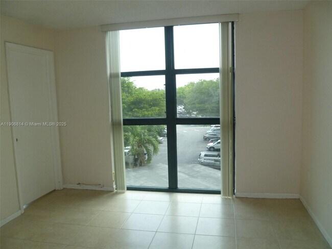 Building Photo - 11800 SW 18th St