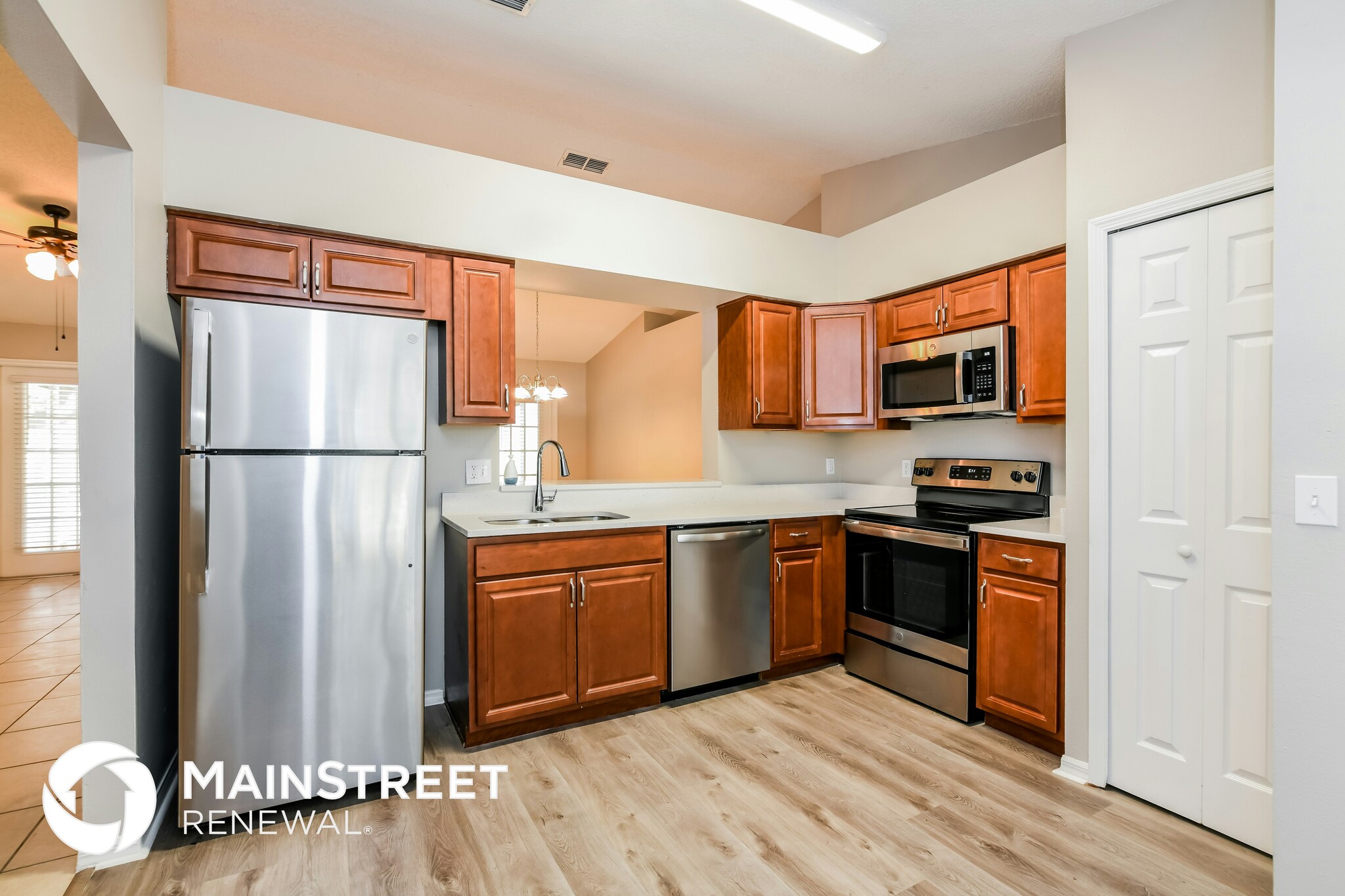 Building Photo - 10624 Lake Ralph Dr