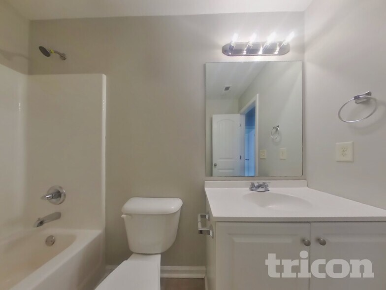 Building Photo - 47 Wyndham Ct