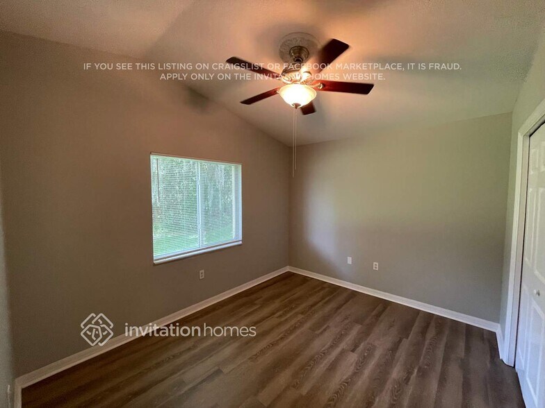 Building Photo - 5547 Foxtail Ct