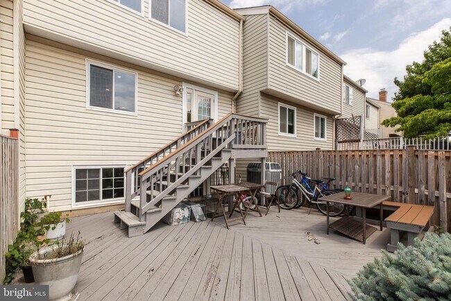 Building Photo - 3744 Keefer Ct