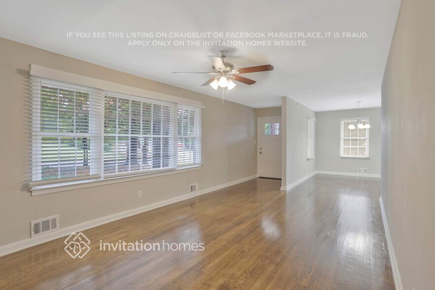 Building Photo - 705 Pinehill Dr