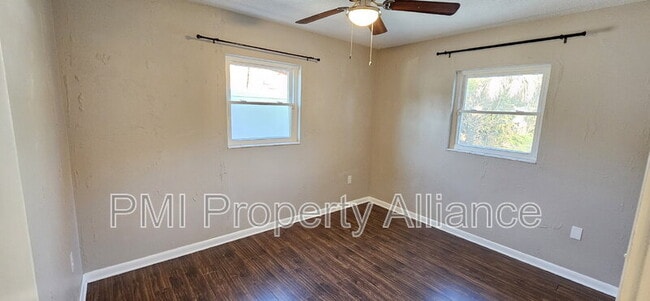 Building Photo - 5935 Antilla Dr