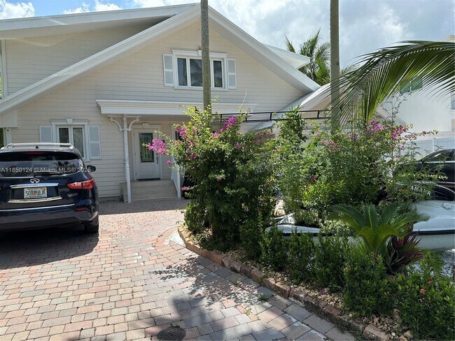 Primary Photo - 1524 Argyle Dr