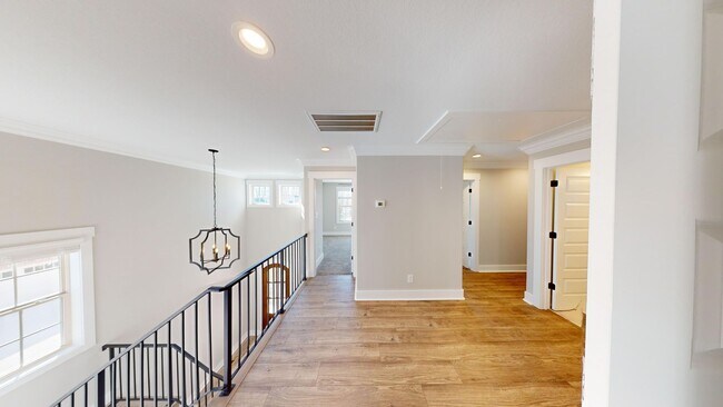 Building Photo - 1061 Veridian Dr