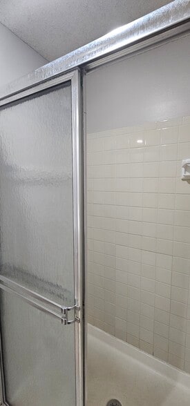 Building Photo - 11418 E 71st St