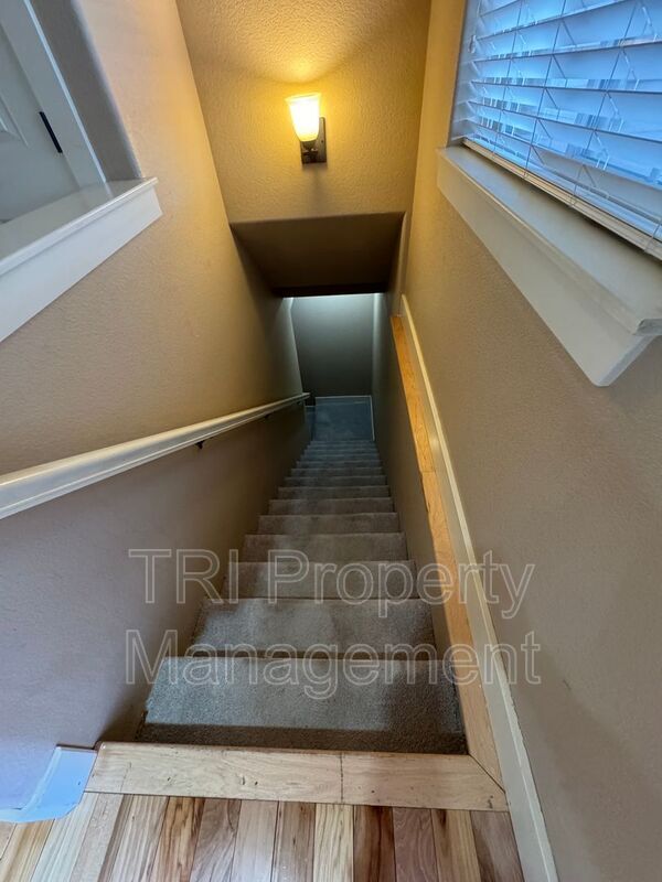 Building Photo - 4249 Woodlake Ln