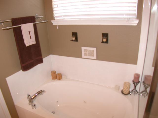 Building Photo - 1900 Scofield Ridge Pkwy