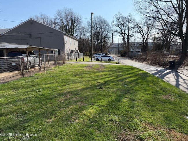 Building Photo - 1115 S 32nd St