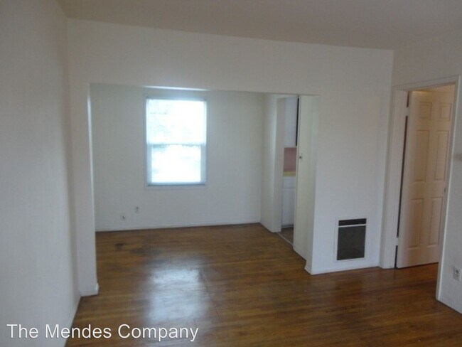 Building Photo - 3602-3608 Indiana St