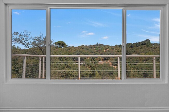 Building Photo - 3/3 HOME available NOW in DESCANSO w/ gara...