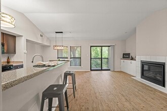 Building Photo - 3839 Dry Creek Dr