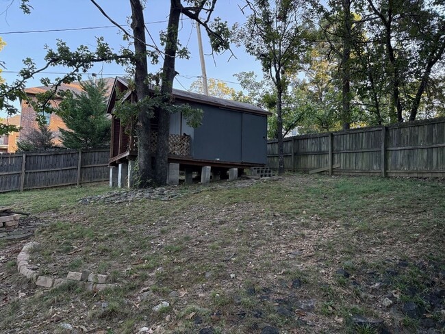 Building Photo - 8 Shadywood Ct