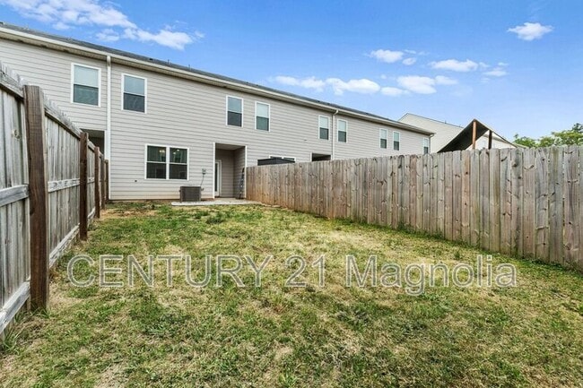 Building Photo - 4343 Newland St