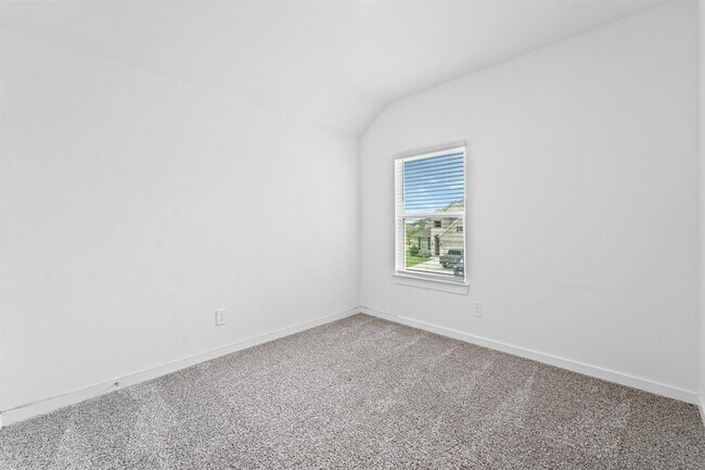 Building Photo - 1689 Daylight Lk Dr