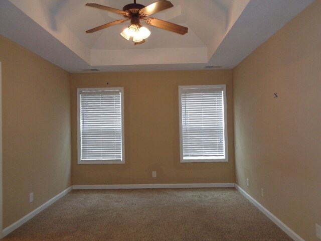 Building Photo - 1006 Hendricks Ct