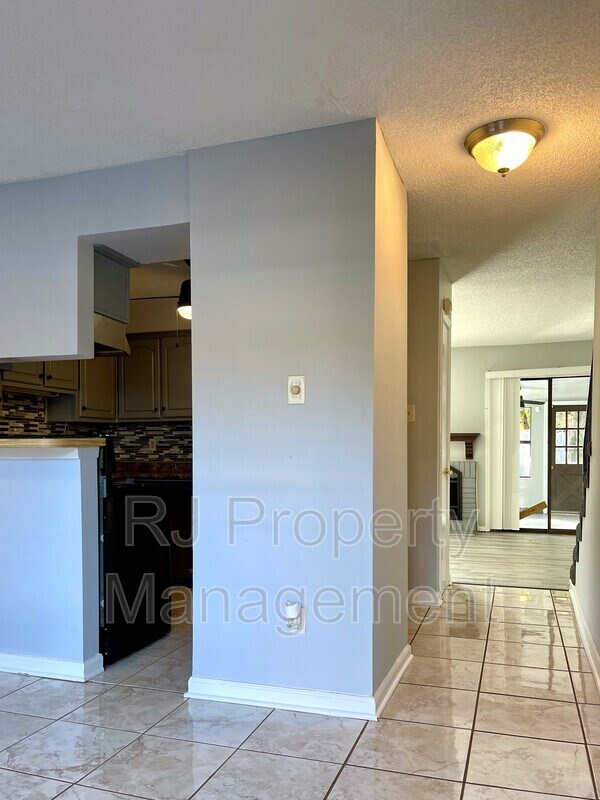 Building Photo - 5531 Quail Thicket