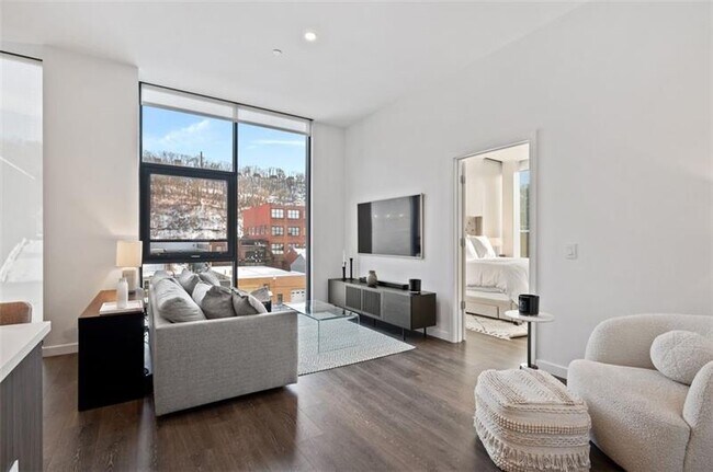 Building Photo - 2554 Smallman St