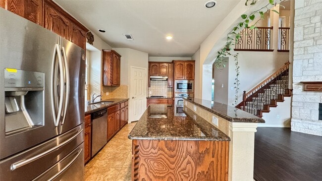 Building Photo - 2126 Hunt Club Trail