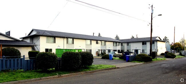 Building Photo - Jim & Salle's Place