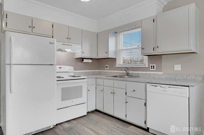 Building Photo - 207 Gertrude Terrace