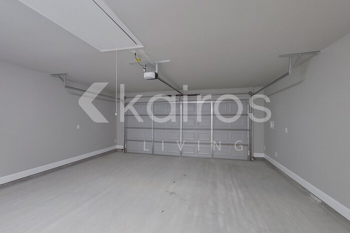 Building Photo - 13748 Willowmore Dr