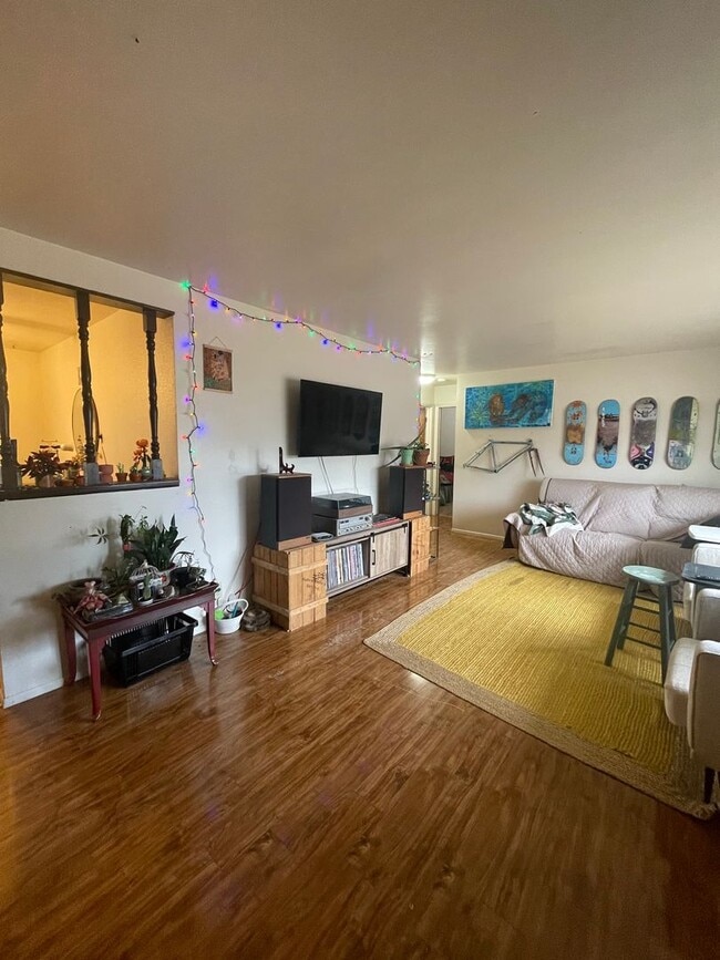 Building Photo - STUDENTS WELCOME! Spacious Home in West Ft. Collins w/ Large Fenced Yard, Garage