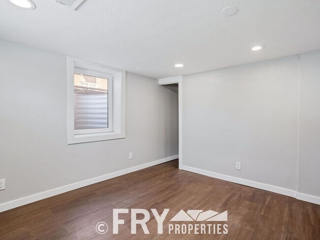 Building Photo - 3125 Sheridan Blvd