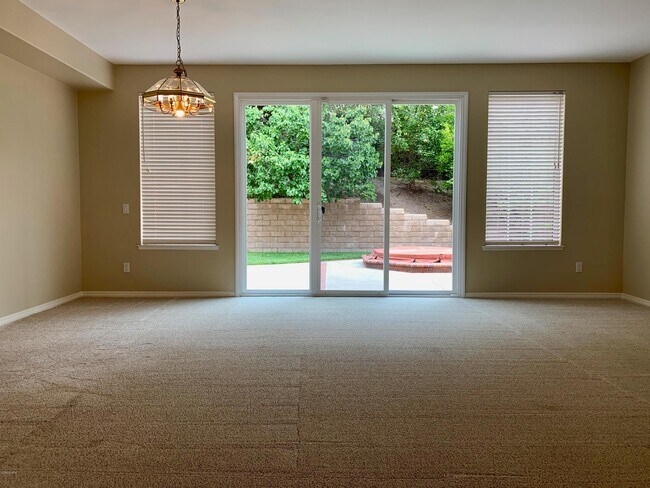 Building Photo - 2760 Irongate Pl