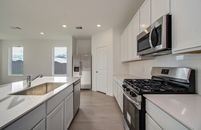 Building Photo - 26503 Foxtail Fern Dr