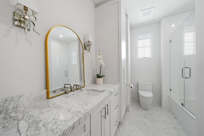 Building Photo - 2615 Yupon St