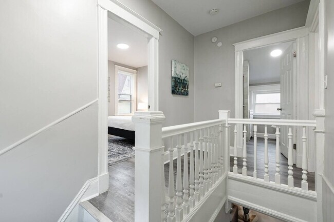 Building Photo - 216 Gilman Ave