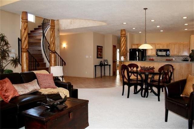 Building Photo - 12609 Sandia Ridge Pl NE