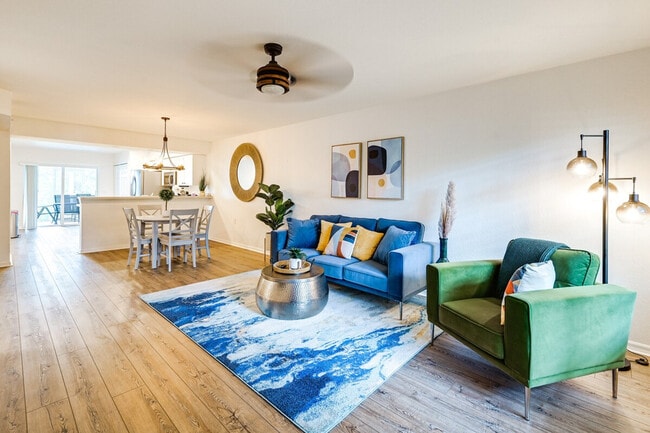 Building Photo - 4940 Cougar Ct S