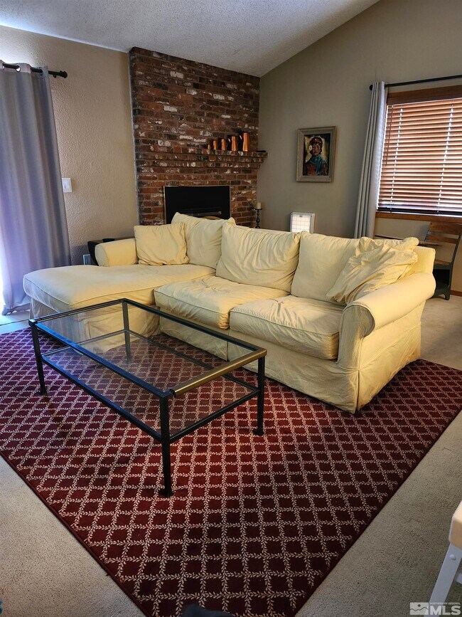 Building Photo - 4815 Golden Springs Dr