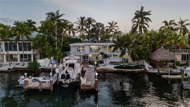 Building Photo - 16 North Dr