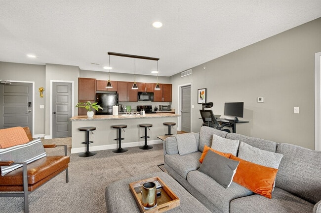 Building Photo - 8350 Cascade Ave