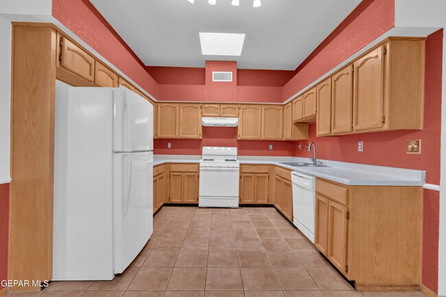 Building Photo - 7516 Plaza Taurina Dr