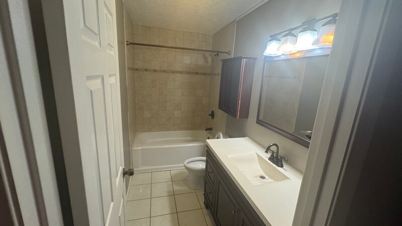 Building Photo - 6001 Tabiatha Ln