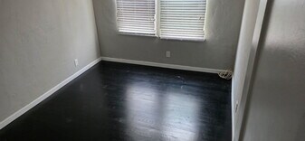 Building Photo - 119 N Wetherly Dr