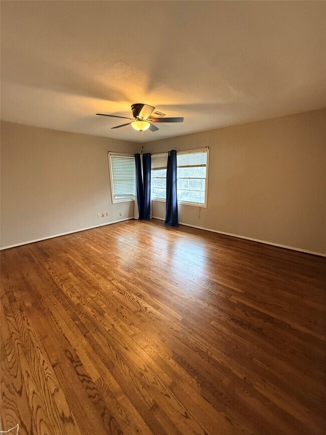 Building Photo - 3914 Law St