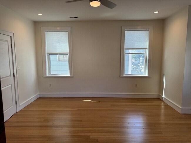 Building Photo - 782 Dorchester Ave
