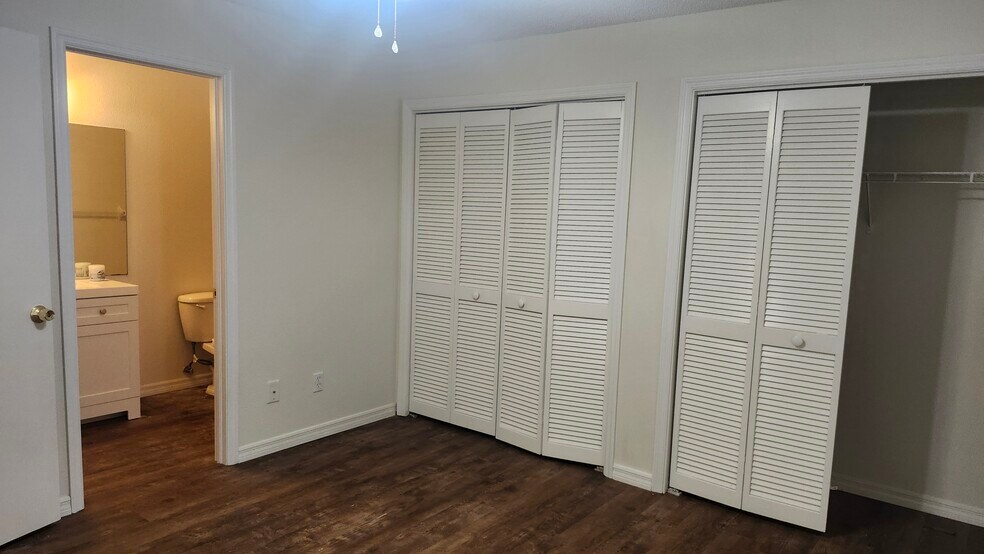 Building Photo - 7413 Mead Dr