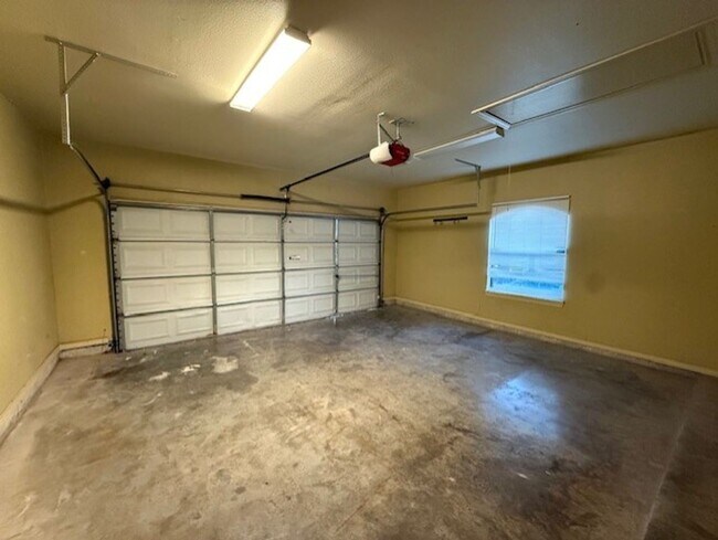 Building Photo - San Isidro- Las Buganvillas