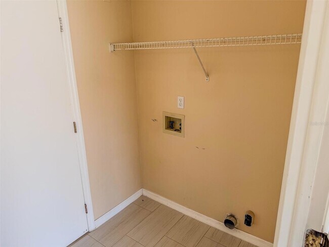 Building Photo - 770 Americana Ct