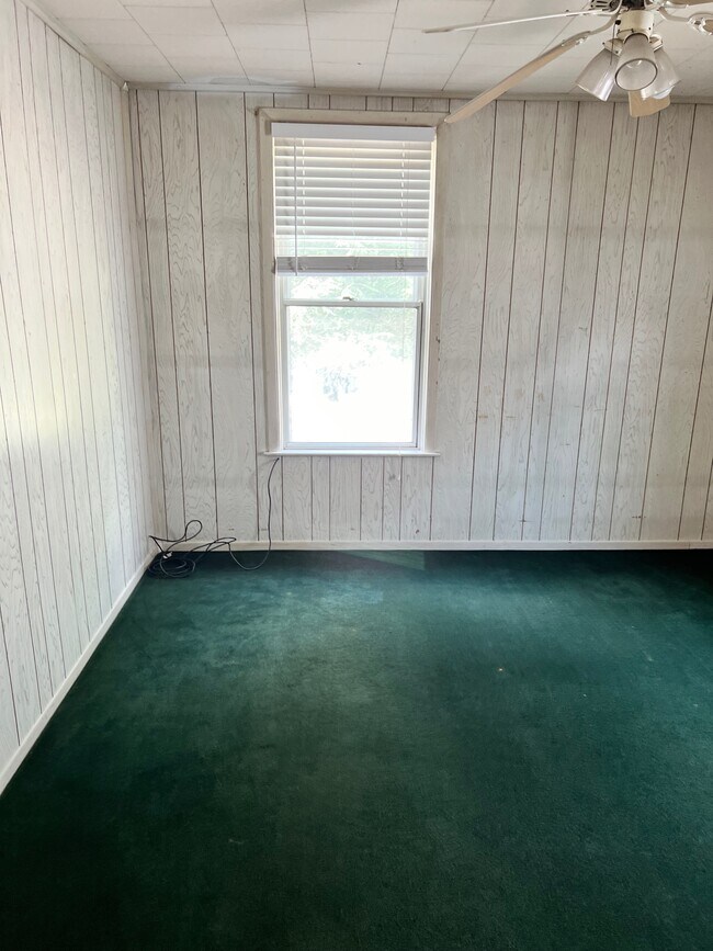 Building Photo - 612 Grant Ave