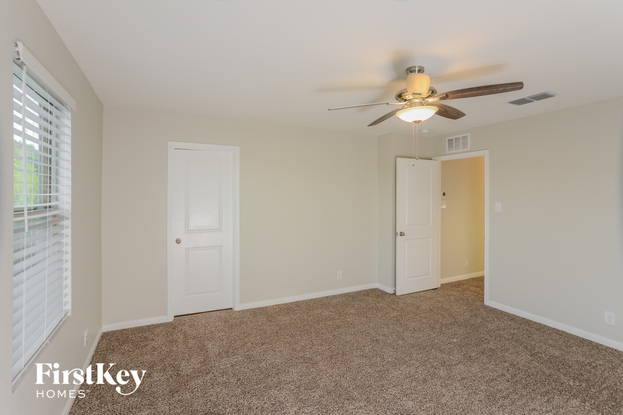 Building Photo - 13403 Summer Light